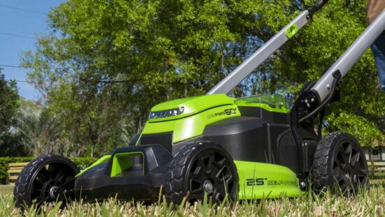 Greenworks 60V 25 Self-Propelled Lawn Mower Review