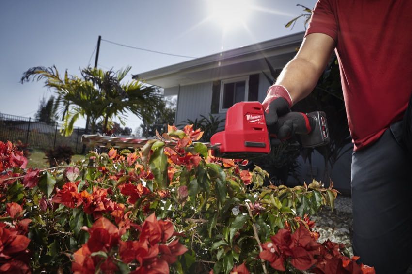 Milwaukee M12 Fuel Compact Hedge Trimmer